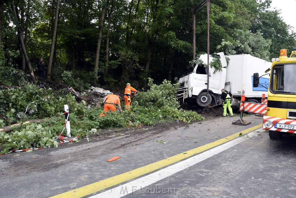 Schwerer VU A 3 Rich Oberhausen Hoehe AK Leverkusen P535.JPG - Miklos Laubert